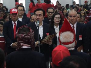 Effendi Simbolon Lantik Pengurus PSBI Medan: Kita Berbasis Kekerabatan Effendi Simbolon Lantik Pengurus PSBI Medan: Kita Berbasis Kekerabatan