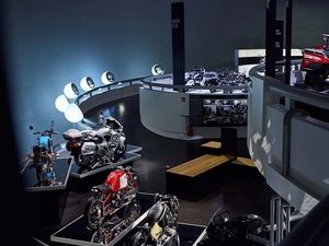 Kenang 100 Tahun, BMW Motorrad Buka Museum Mewah di Berlin