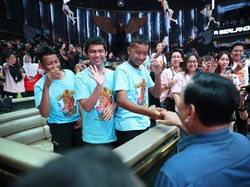 Momen Ratusan Siswa Luar Biasa Bertemu-Beri Ucapan Ultah untuk Prabowo