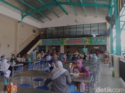 Warung Gang Amboina Bangkalan Telah Patuh Pajak, Banner Peringatan Diturunkan