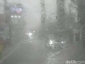 Kebakaran Gunung Lawu di Jalan Tembus Sarangan Padam Diguyur Hujan Kebakaran Gunung Lawu di Jalan Tembus Sarangan Padam Diguyur Hujan
