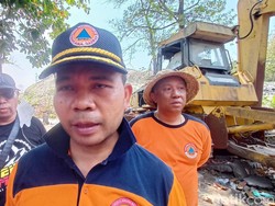 Kebakaran TPA Mandung Tabanan, Titik Api Padam 50 Persen