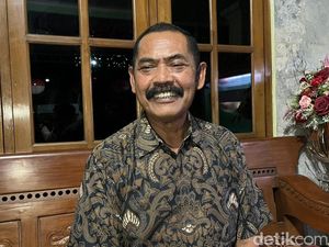 Zulhas Klaim Jokowi Partainya PAN, FX Rudy: Masih Kader PDIP