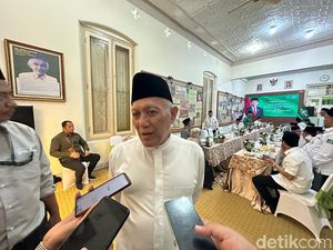 Gus Kikin dan Gus Hasib Calon Kuat Ketua PWNU Jatim Gus Kikin dan Gus Hasib Calon Kuat Ketua PWNU Jatim