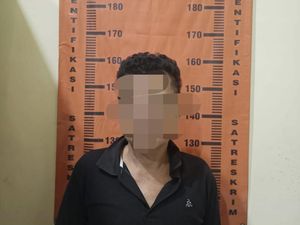 Pensiunan PNS di Jember Edarkan Uang Palsu Bermodus Beli Rokok Pensiunan PNS di Jember Edarkan Uang Palsu Bermodus Beli Rokok