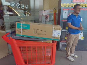 Banjir Promo Transmart Bikin Happy, Konsumen Ini Beli AC Dapat Diskon Rp 1 Juta!
