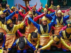 Tari Saman Aceh: Sejarah, Makna, Gerakan, dan Pakaian