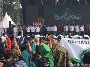 Pagar Nusa Diminta Jokowi Cegah Bentrok Antarperguruan Silat Pagar Nusa Diminta Jokowi Cegah Bentrok Antarperguruan Silat