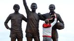 Foto: Tribute untuk Sir Bobby Charlton