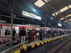 Jalur KA Sudah Normal Lagi Usai Kecelakaan Argo Semeru Vs Argo Wilis Jalur KA Sudah Normal Lagi Usai Kecelakaan Argo Semeru Vs Argo Wilis