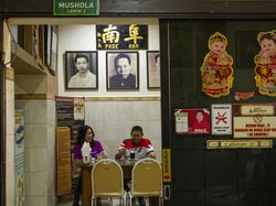 Tak Tergerus Zaman! Tempat Ngopi Legendaris Ini Eksis Puluhan Tahun