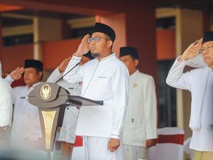 Cak Fauzi Ajak Santri Bersama Pemerintah Bangun & Sejahterakan Sumenep Cak Fauzi Ajak Santri Bersama Pemerintah Bangun & Sejahterakan Sumenep