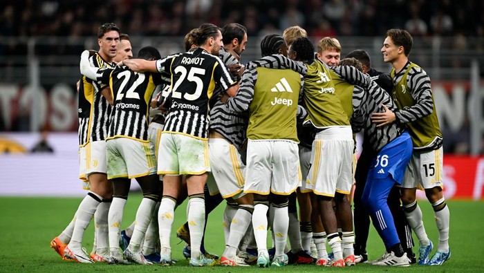 Juventus mengalahkan AC Milan dalam lanjutan Liga Italia.