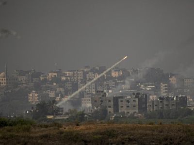 Kelabunya Langit Gaza di Tengah Aksi Saling Serang Israel-Hamas