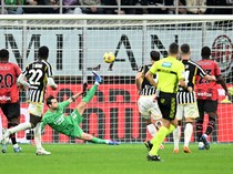 Juventus Sungkurkan Milan di San Siro