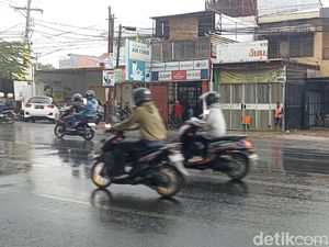 BMKG Prakirakan Hari Ini Wilayah Makassar Diguyur Hujan Pagi hingga Siang BMKG Prakirakan Hari Ini Wilayah Makassar Diguyur Hujan Pagi hingga Siang