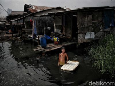 Masa Depan Anak yang Tenggelam Karena Bencana Rob