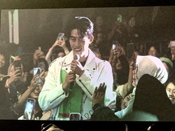 5 Momen Seru Fanmeeting Ok TaecYeon, Blusukan ke Fans, Nyanyi Lagu Tulus