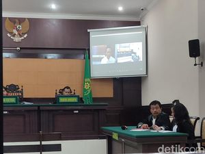 Pengusaha Warkop Cabuli Bocah 5 Tahun di Mojokerto Divonis 5 Tahun Penjara Pengusaha Warkop Cabuli Bocah 5 Tahun di Mojokerto Divonis 5 Tahun Penjara