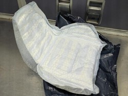 Dikira Bom, Pesawat Putar Balik karena... Popok Orang Dewasa