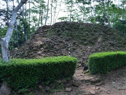 Situs Biting Lumajang, Benteng Raksasa yang Terlupakan