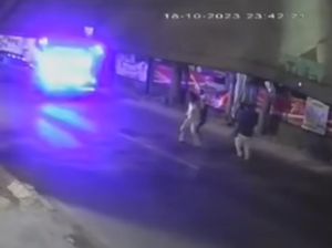 Pelajaran dari Pemuda Hadang Truk Tewas Terlindas Pelajaran dari Pemuda Hadang Truk Tewas Terlindas