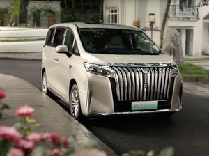 Lebih Murah dan Bongsor dari Alphard, Ini Wujud Wey Gaoshan dari China Lebih Murah dan Bongsor dari Alphard, Ini Wujud Wey Gaoshan dari China