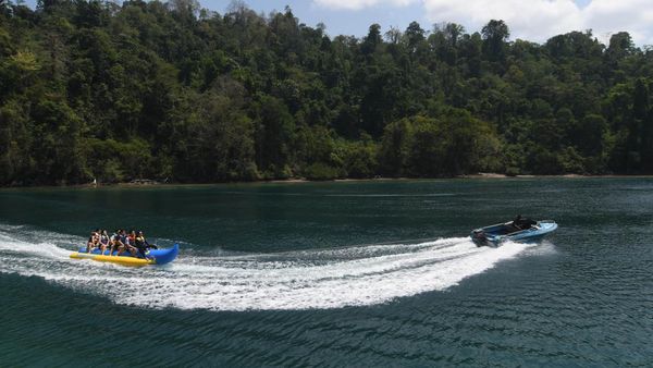 Wisata Andalan Pekerja Tambang Nikel di Morowali