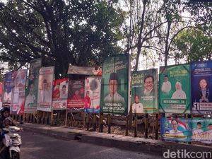 Baliho Parpol, Caleg dan Capres Bertebaran Rusak Keindahan Kota Malang