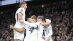 Tottenham Puncaki Liga Inggris, Harry Kane Kena Ledek