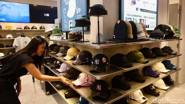 Cari Topi Keren? Yuk Mampir