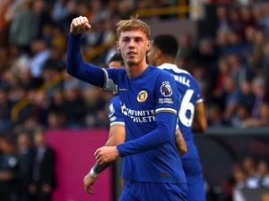 Momen Kocak Cole Palmer Nimbrung dengan Pemain City, Diusir Haaland Momen Kocak Cole Palmer Nimbrung dengan Pemain City, Diusir Haaland