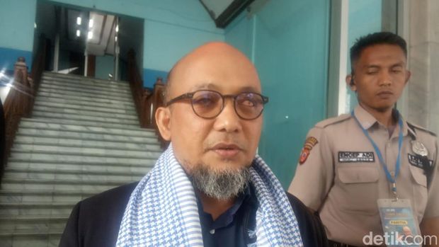 Eks penyidik KPK Novel Baswedan saat menghadiri acara di Kota Sukabumi, Selasa (24/10/2023).
