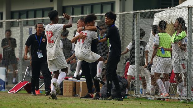 Tidak semua klub Liga 1 memiliki akademi sepak bola yang memadai.