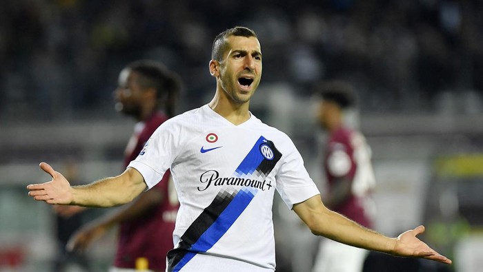 Soccer Football - Serie A - Torino v Inter Milan - Stadio Olimpico Grande Torino, Turin, Italy - October 21, 2023 Inter Milans Henrikh Mkhitaryan reacts REUTERS/Massimo Pinca