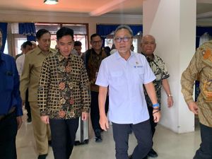 Momen Zulhas Sapa Gibran Cawapres PAN Saat Bertemu di Solo