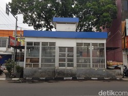 Halte Trans Metro Bandung Rusak Bikin Warga Tak Nyaman