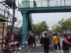 Pria Misterius Tewas Terjatuh dari JPO Sudirman Semarang