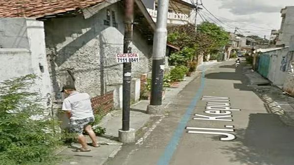 Momen Aneh yang Terekam Mobil Google