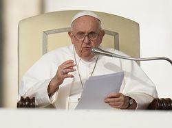 Paus Fransiskus Serukan Gencatan Senjata Gaza Dihormati