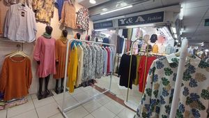 Pedagang Tanah Abang Gelisah Dolar AS Ngamuk