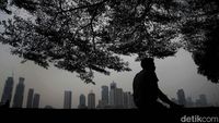Potret Jakarta yang Terus Dihantui Polusi Udara