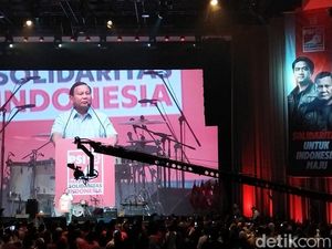 Prabowo di Panggung Deklarasi PSI: Ada Musik Nggak Ini?