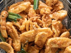 Resep Pisang Goreng Pandan yang Renyah Wangi Buat Teman Ngopi