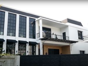 10 Potret Rumah Ian Kasela yang Luas Bak Istana, Ada Studio Musik Pribadi