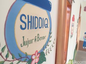 CT ARSA Dirikan Rumah Inspirasi di Kawasan Terdampak Gempa Cianjur CT ARSA Dirikan Rumah Inspirasi di Kawasan Terdampak Gempa Cianjur