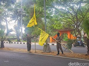 Bendera Partai Dicabut Paksa Satpol PP, Golkar Geram-Ancam Somasi