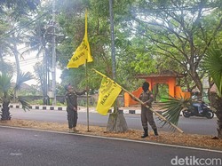 Bendera Partai Dicabut Paksa Satpol PP, Golkar Geram-Ancam Somasi