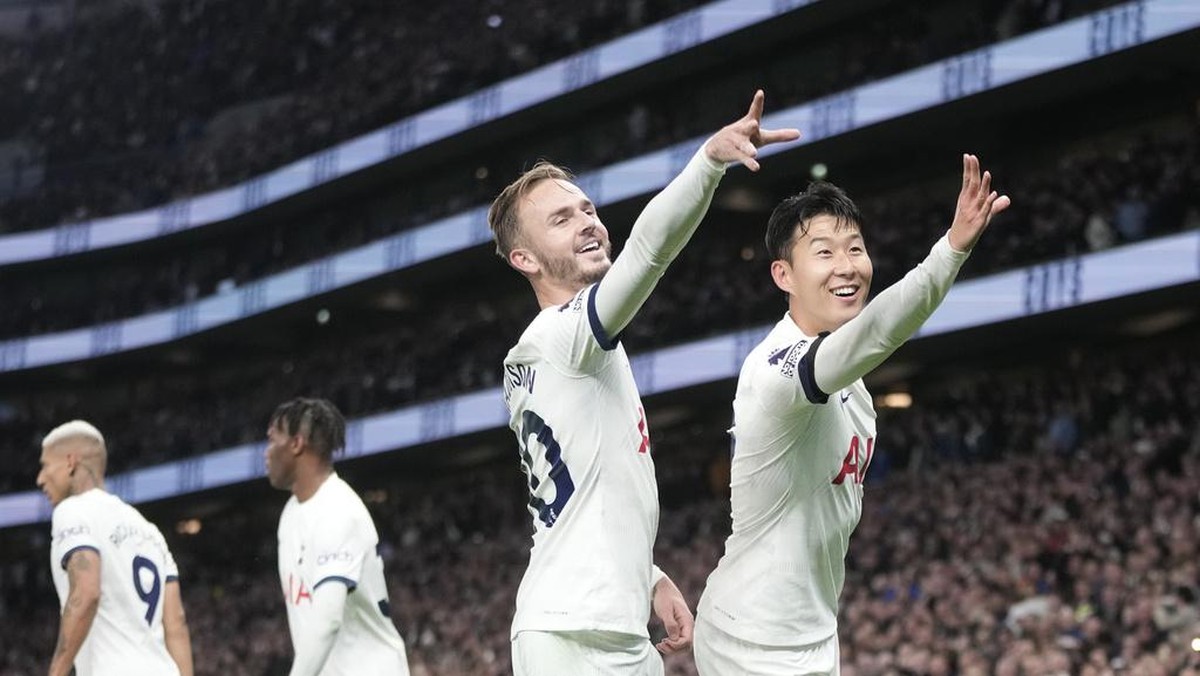 Son Heung-min dan James Maddison jadi andalan Tottenham Hotspur (AP/Kin Cheung)