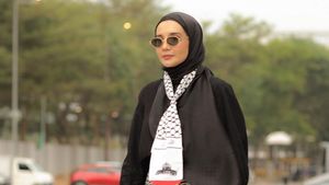6 Potret Zaskia Sungkar Dukung Palestina Lewat Gaya, Anggun Bersahaja